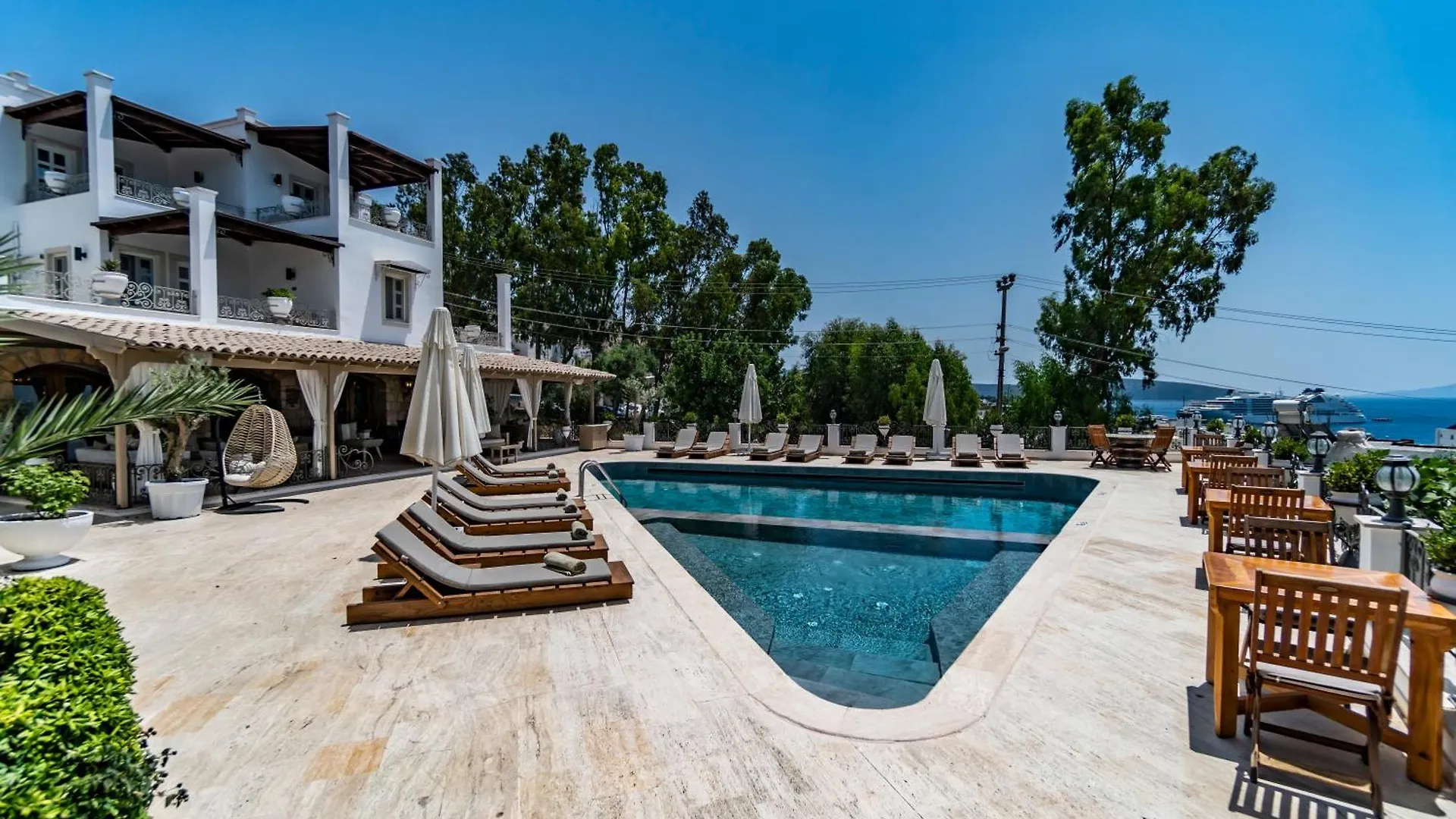 Manzara Boutique Hotel - Adults Only contacts